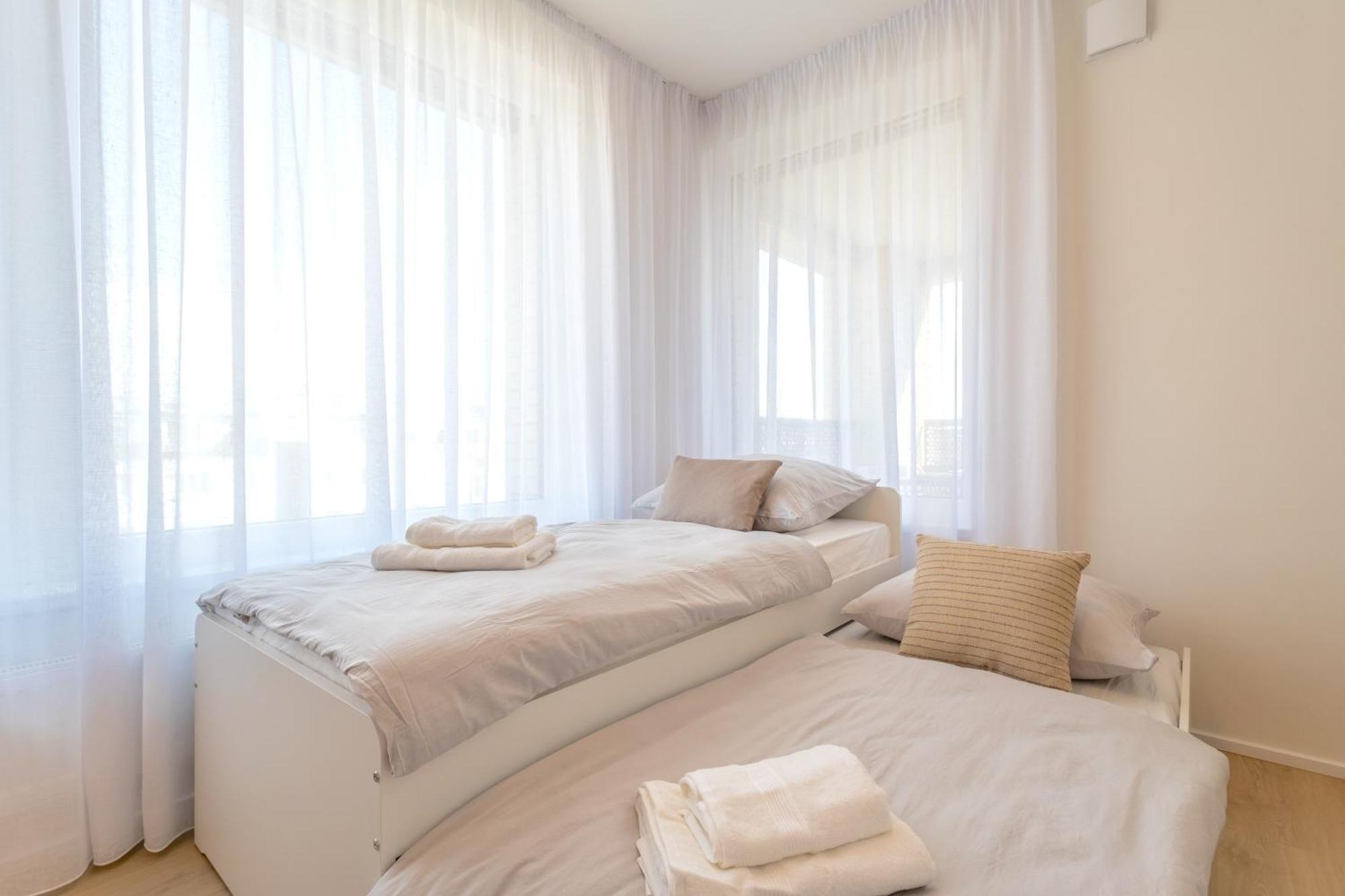Bright 2Br - 5Th Floor, Balcony, Free Parking By Gravity Prague Apartamento Exterior foto