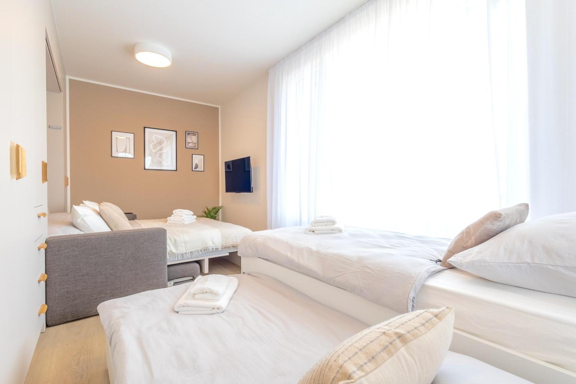 Bright 2Br - 5Th Floor, Balcony, Free Parking By Gravity Prague Apartamento Exterior foto