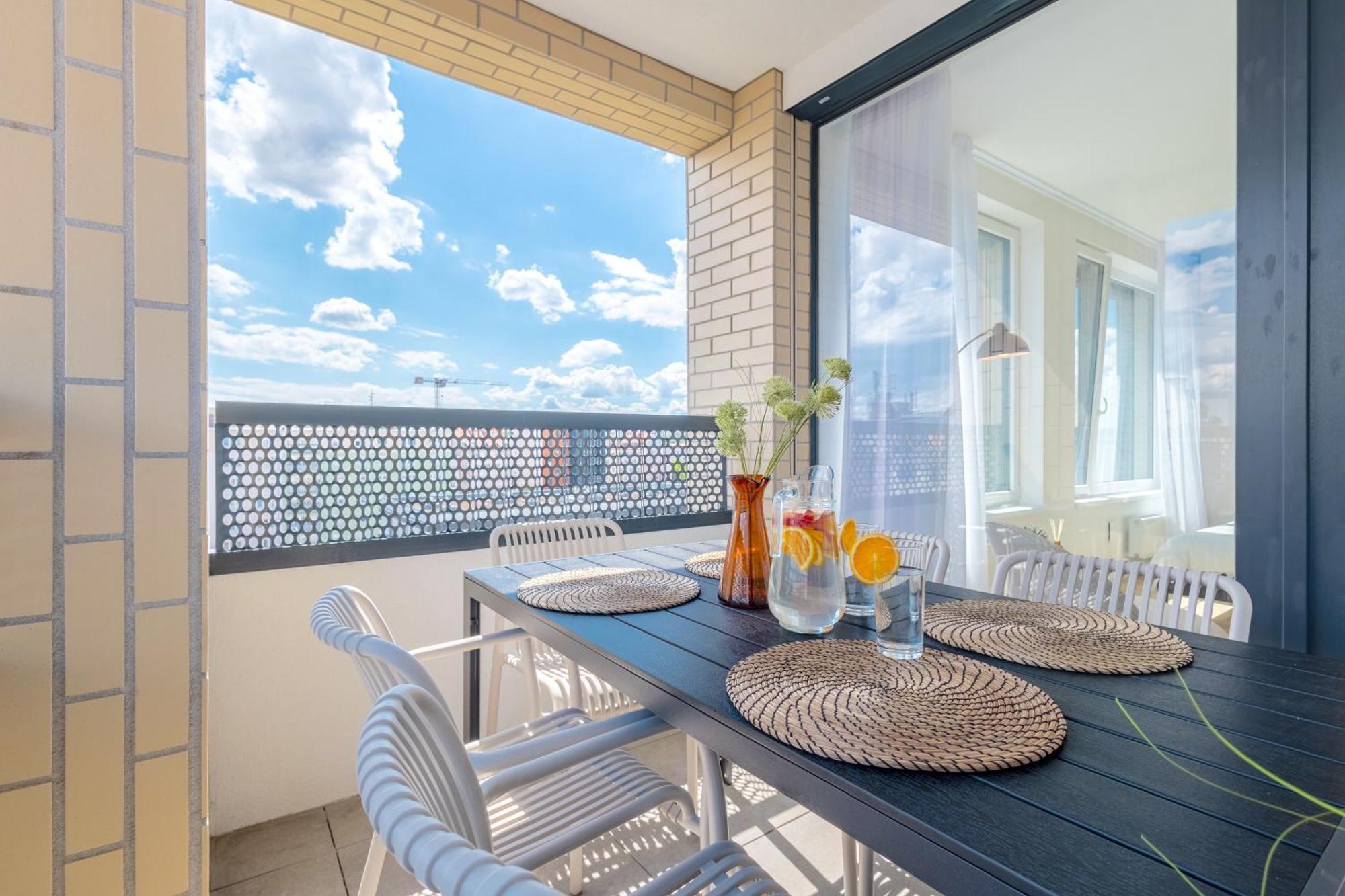 Bright 2Br - 5Th Floor, Balcony, Free Parking By Gravity Prague Apartamento Exterior foto