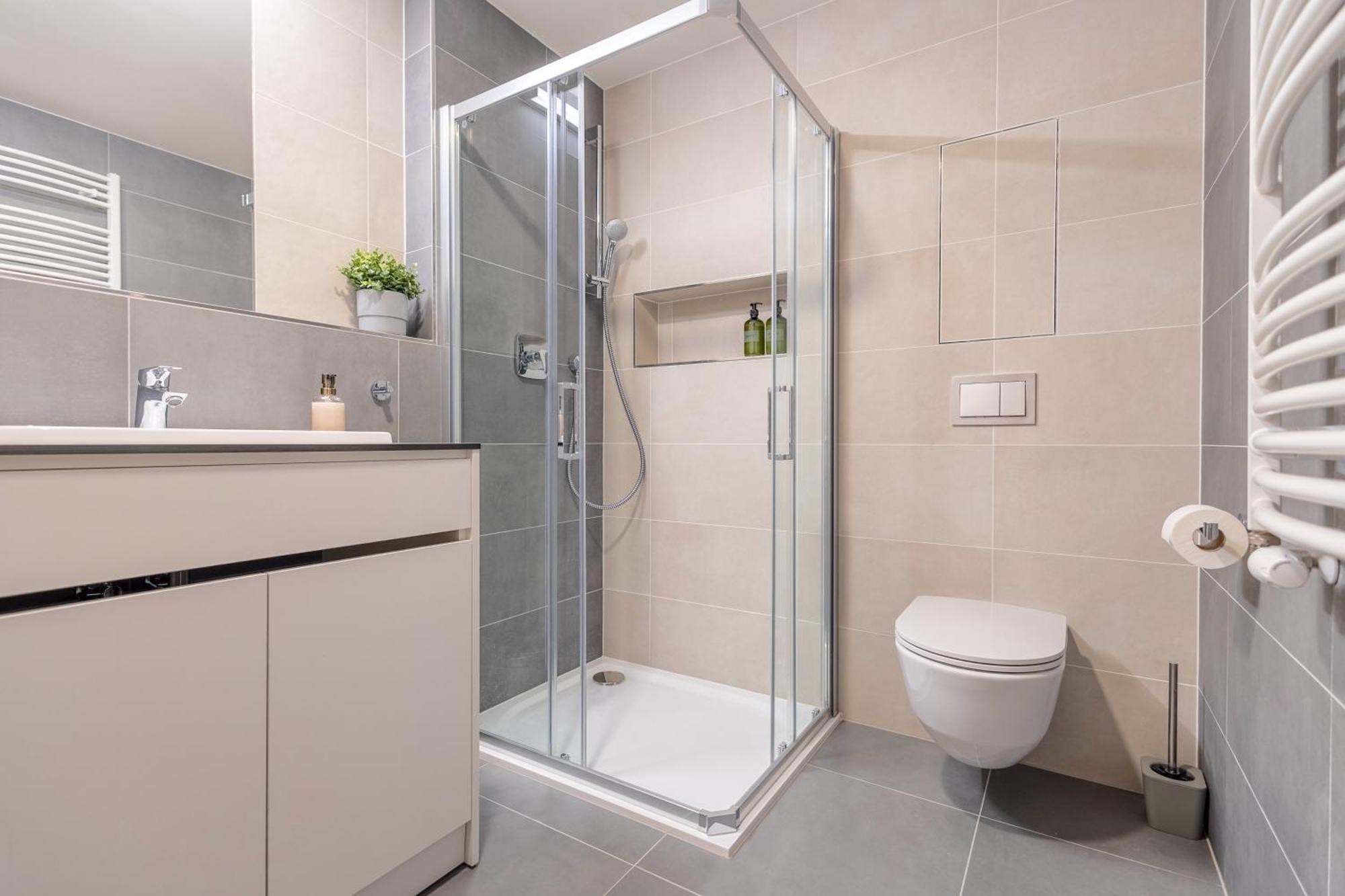 Bright 2Br - 5Th Floor, Balcony, Free Parking By Gravity Prague Apartamento Exterior foto
