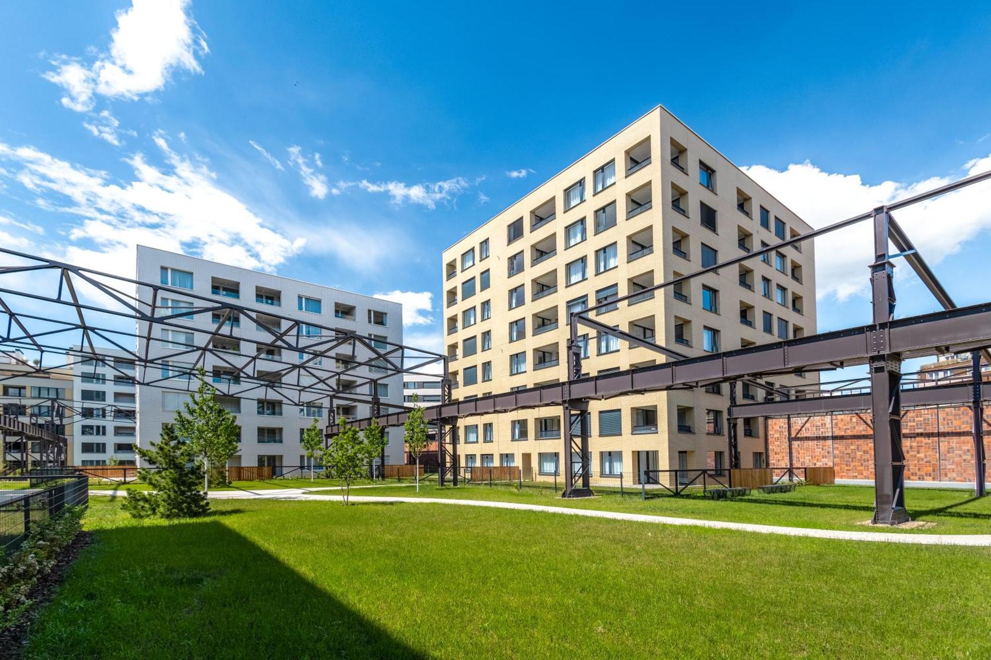 Bright 2Br - 5Th Floor, Balcony, Free Parking By Gravity Prague Apartamento Exterior foto