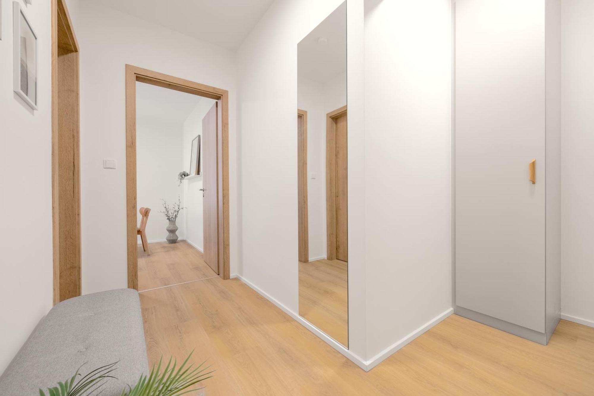 Bright 2Br - 5Th Floor, Balcony, Free Parking By Gravity Prague Apartamento Exterior foto